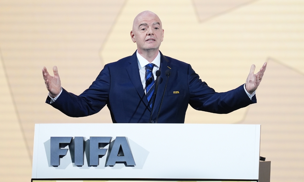 蕴含着关于 蕴含着关于